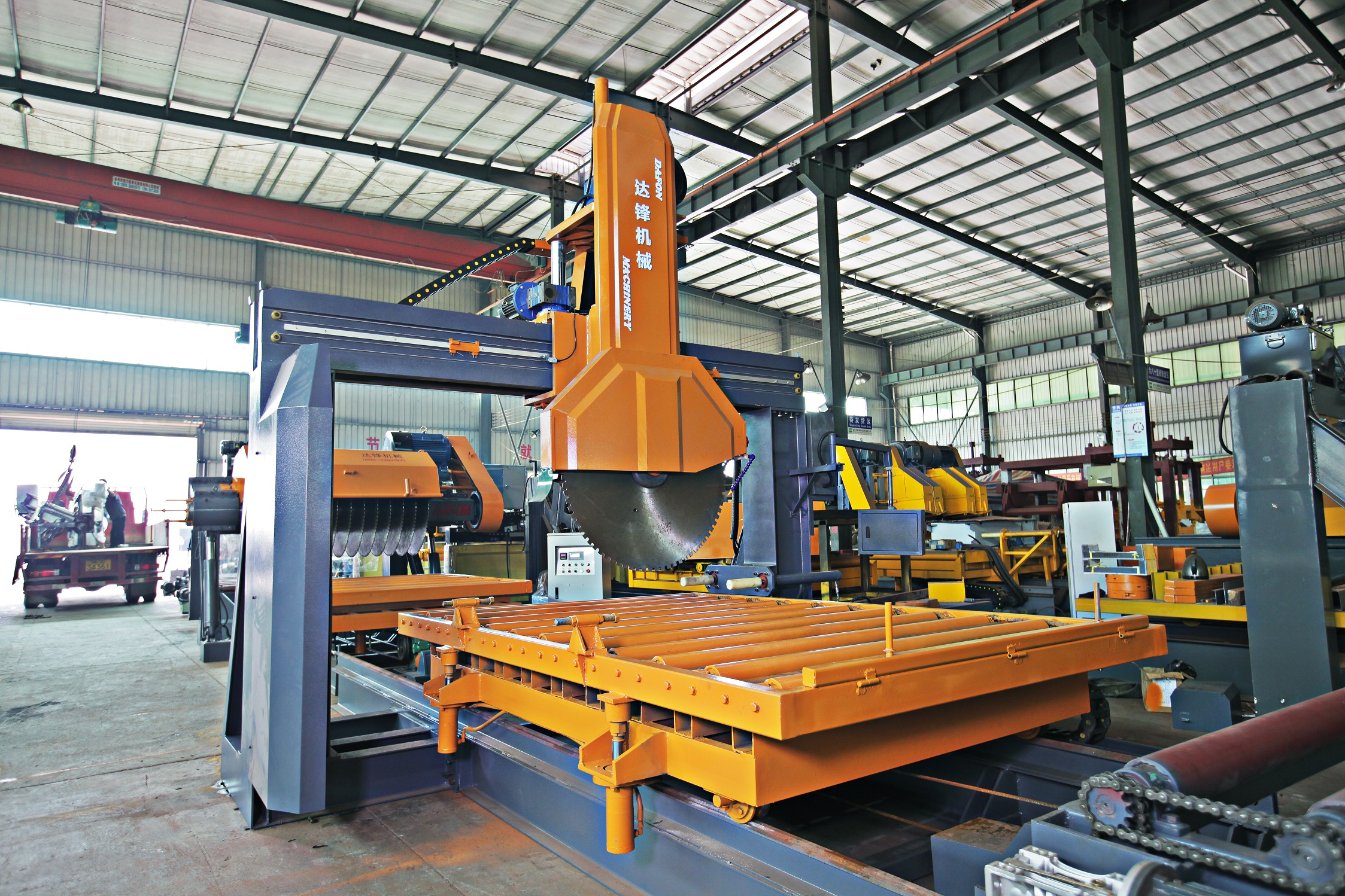 Multiblade stone cutting machine line