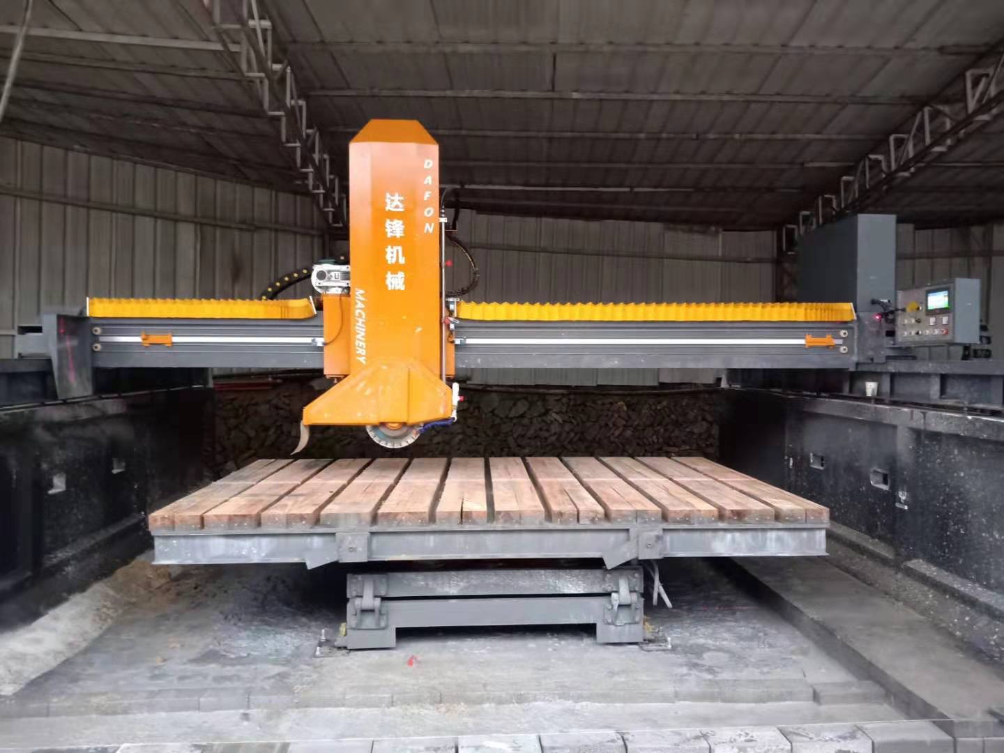 Infrared Bridge Cutting Machine DF-1200